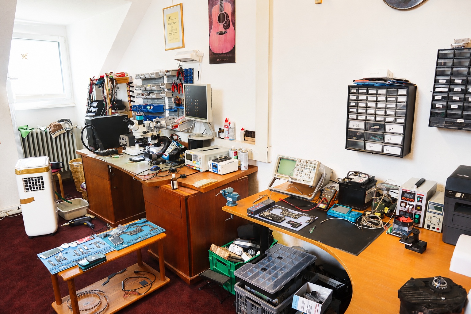 Werkstatt von Häfele Mikroelektronik